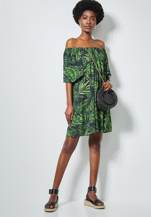 Superbalist - Flute sleeve trapeze dress - green & black