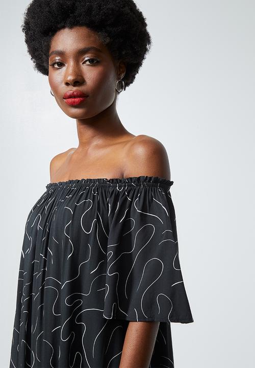 Superbalist - Off the shoulder midi with tier - black