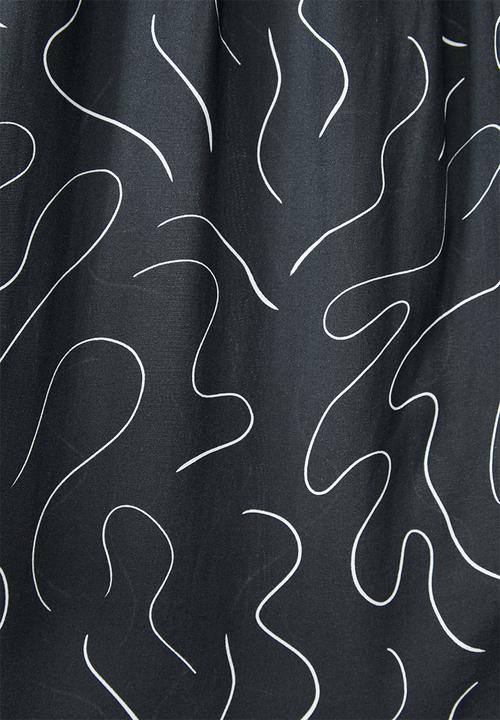 Superbalist - Off the shoulder midi with tier - black