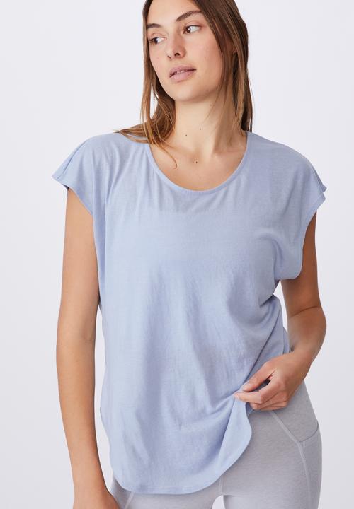 Cotton On - Active scoop hem T-shirt - baltic blue