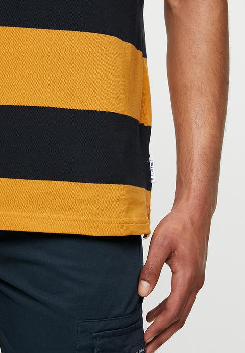 Jonathan D - Modern fit short sleeve stripe golfer - navy & mustard 