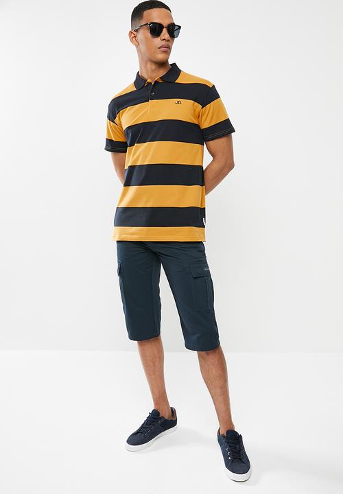 Jonathan D - Modern fit short sleeve stripe golfer - navy & mustard 