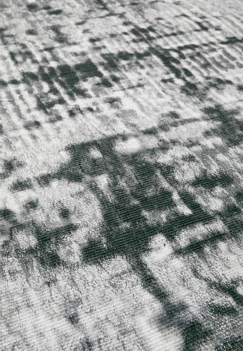 Hertex Fabrics - Quarter moon rug - grey