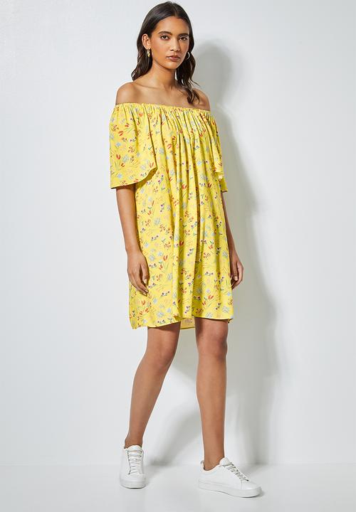 Superbalist - Flute slv trapeze dress -  yellow