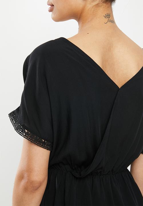 edit - Waist detail crochet blouse - black