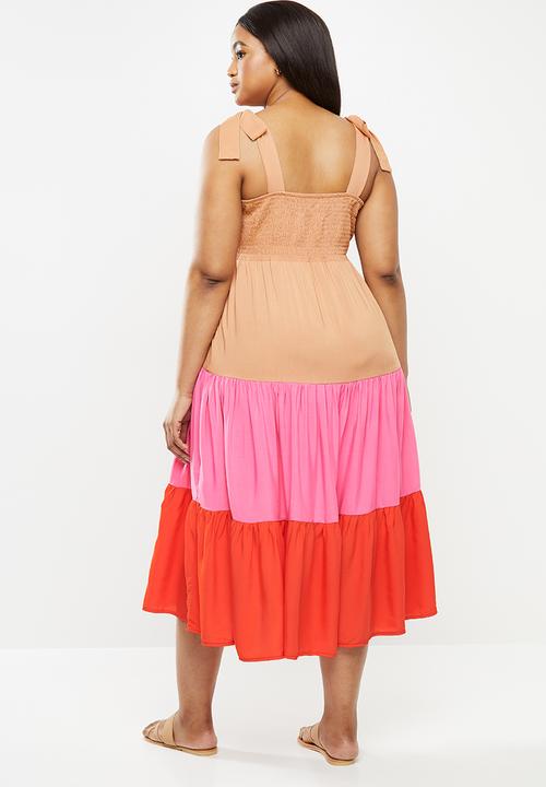 Me&B - Plus colourblock midi dress with shirred bodice - multi 