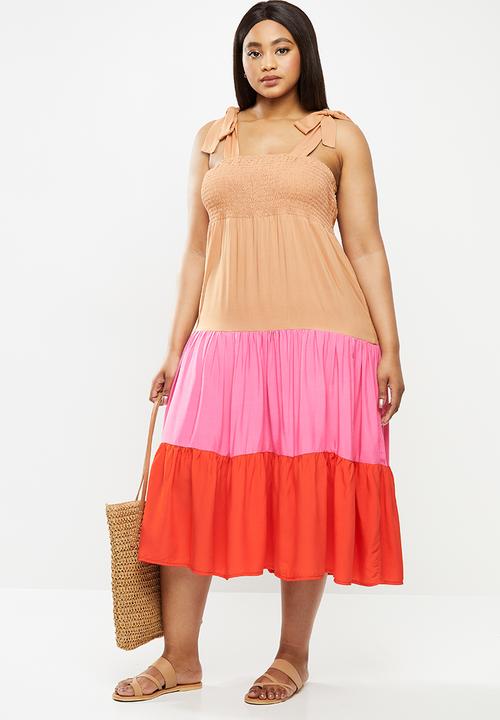 Me&B - Plus colourblock midi dress with shirred bodice - multi 