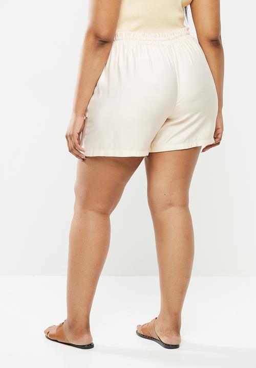 Me&B - Plus soft shorts with oversized pockets - neutral 