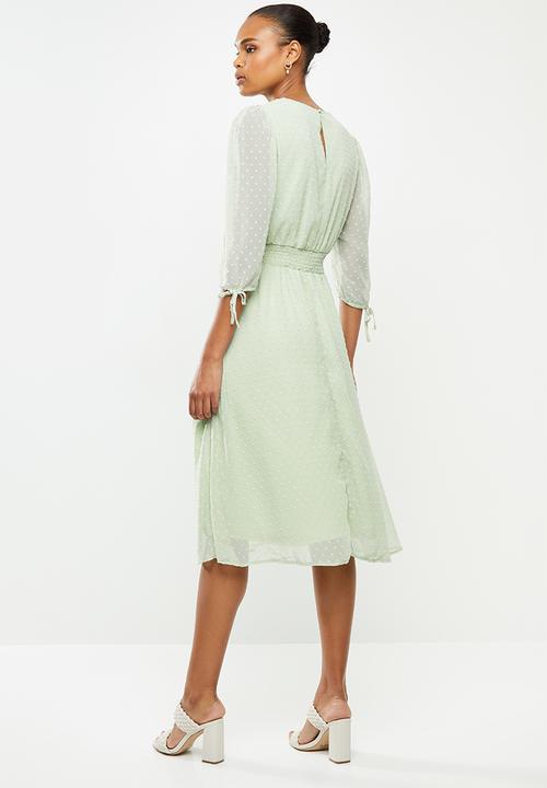 edit - Dobby fit & flare dress - sage