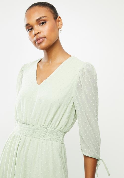 edit - Dobby fit & flare dress - sage