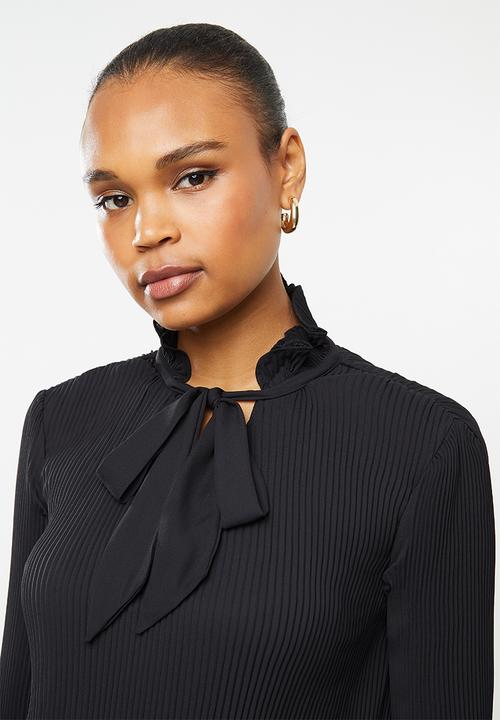 edit - Pleat detail swing blouse - black