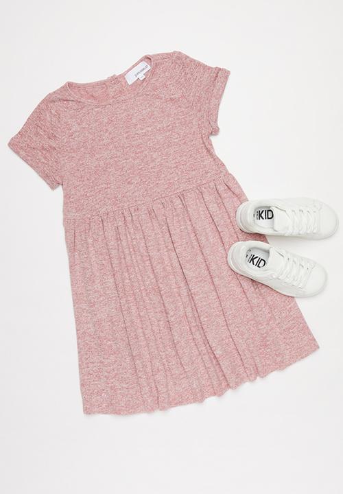 Superbalist - Back button detail dress - pink
