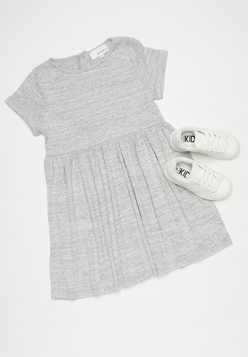 Superbalist - Back button detail dress - grey