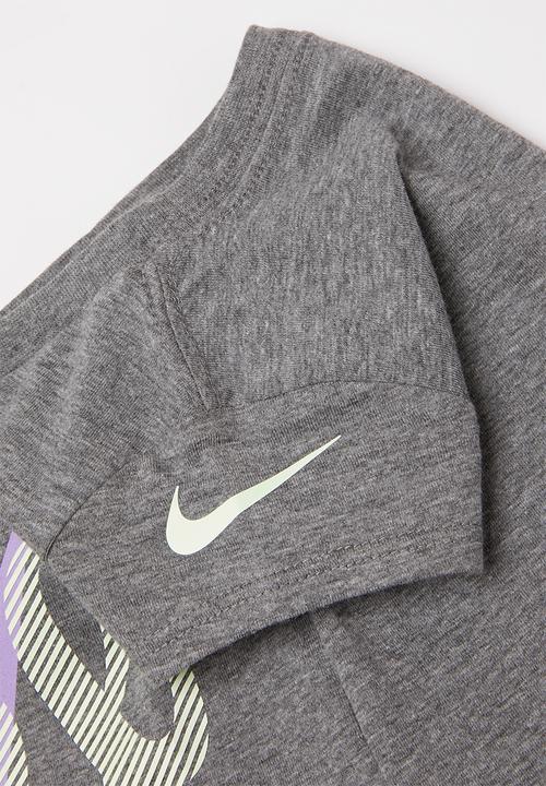 Nike - Nkg get outside nike tee - grey