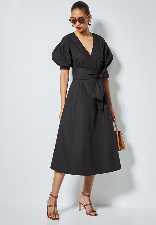 Superbalist - Poplin wrap dress with self tie belt - black
