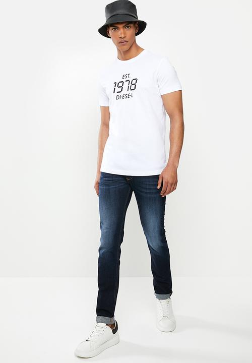Diesel  - T-diegos-x42 T-shirt - white