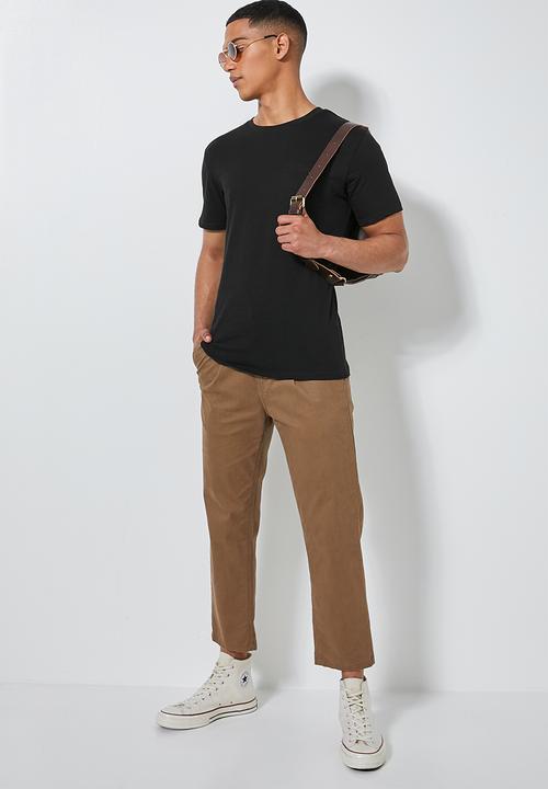 Superbalist - Dylan crew neck pocket tee - black