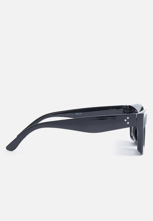 Superbalist - Daisy sunglasses - black