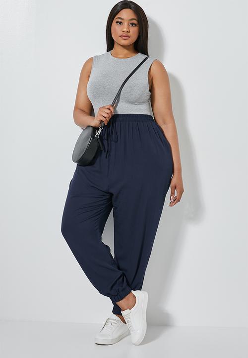 Superbalist - Premium elasticated cuffed jogger - navy