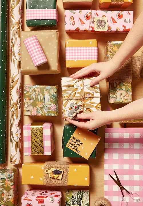 Typo - Roll wrap - mustard stars