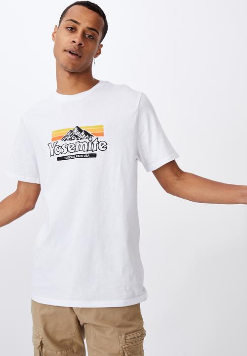 Cotton On - Yosemite national park tbar souvenir t-shirt - white
