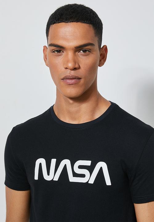 Superbalist - Nasa Worm logo crew neck tee - black