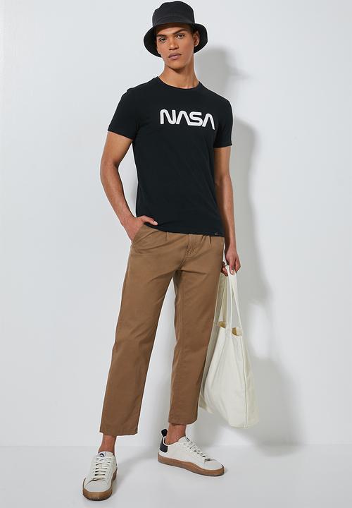 Superbalist - Nasa Worm logo crew neck tee - black