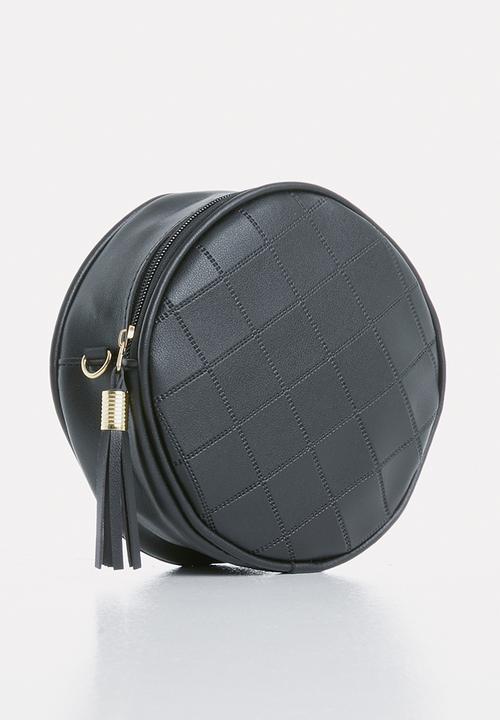 Superbalist - Diamond quilted crossbody - black
