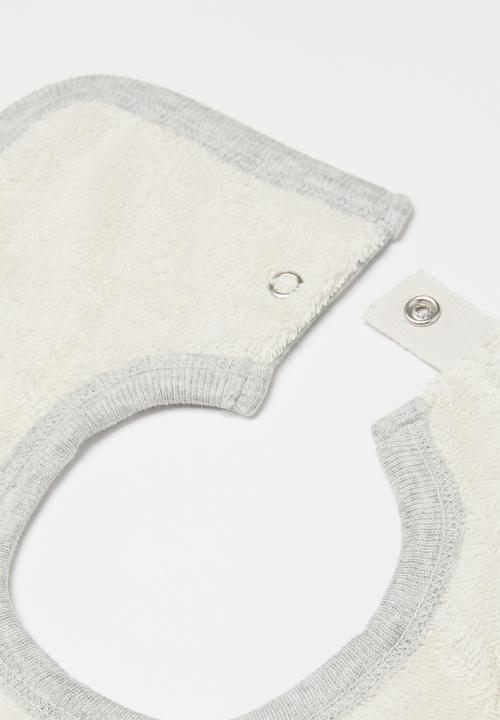 Cotton On - The square bib - cloud marle stone green camo