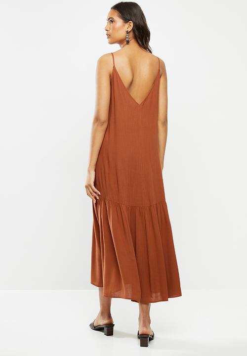 VELVET - Cami drop waisted tiered midi dress - dark cedar
