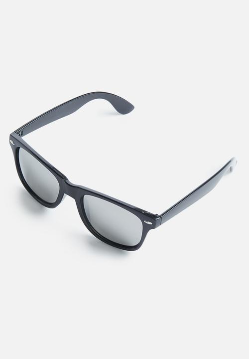 Superbalist - Bryce wayferer sunglasses-black & silver
