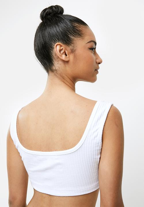 Missguided - Petite scoop neck crop top - white