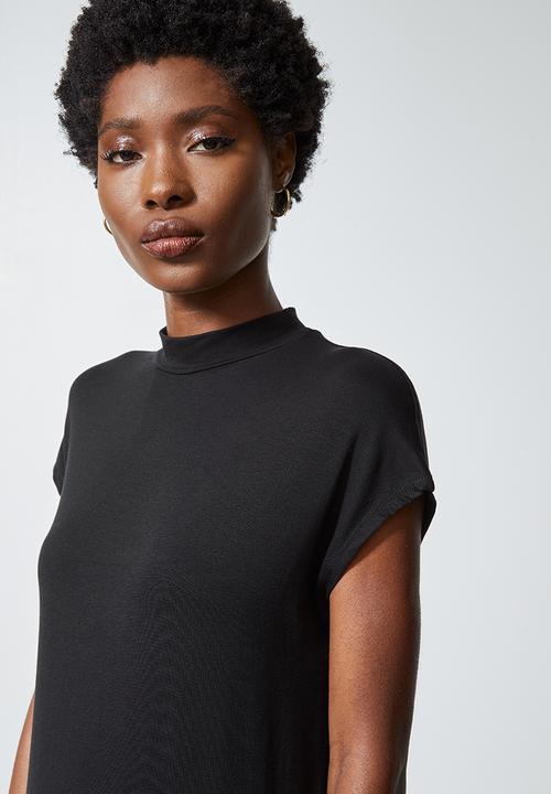Superbalist - Hi neck tee with grown on sleeve - black