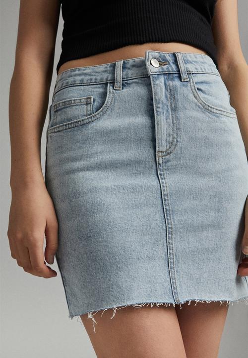 Cotton On - Classic stretch denim mini skirt - blue