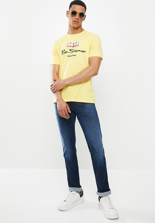 Ben Sherman - Chest print tee - pale yellow
