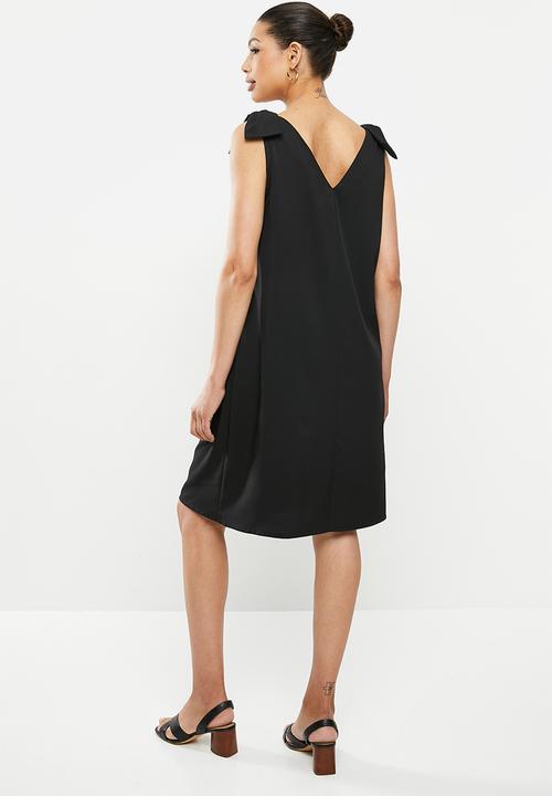 edit - Bow detail v-neck shift dress - black