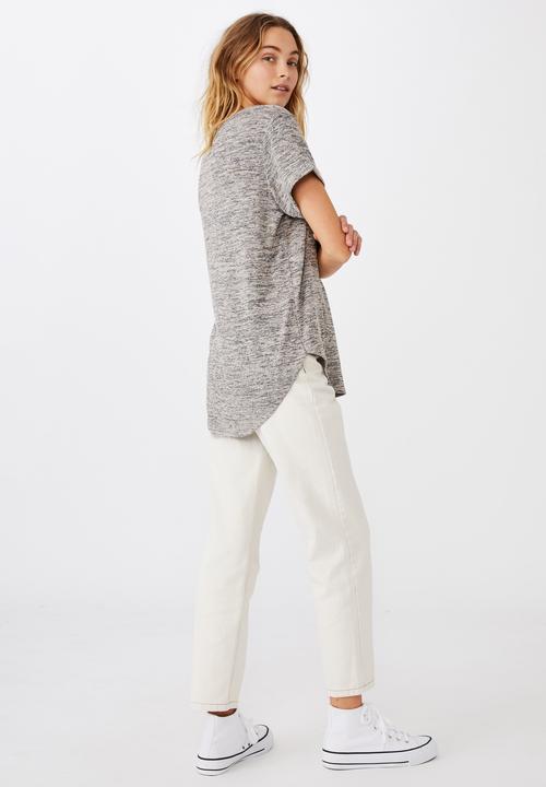 Cotton On - Karly short sleeve v neck top - latte twist