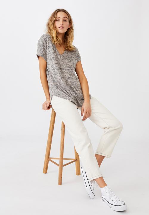 Cotton On - Karly short sleeve v neck top - latte twist