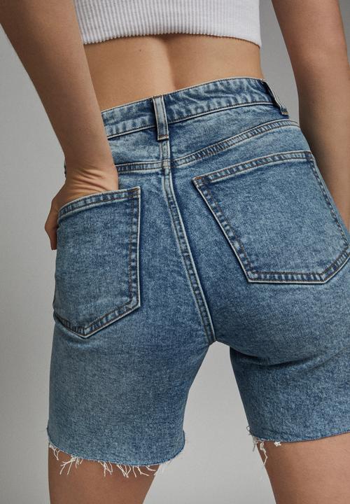 Cotton On - Stretch slim denim bermuda short - jetty blue