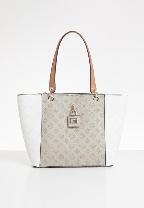 kamryn tote guess