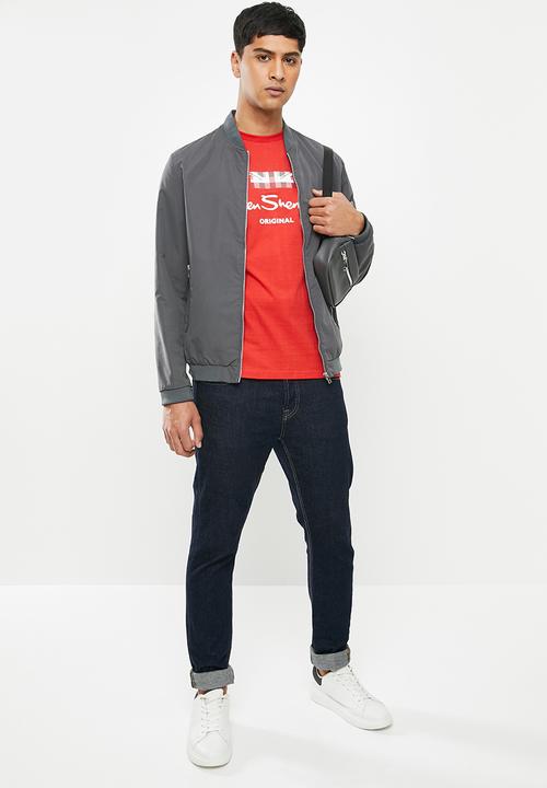 Ben Sherman - Chest print tee - red