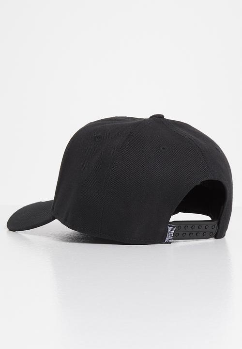 Lonsdale - Peak cap lion logo - black
