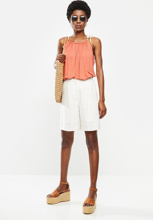 VELVET - Knit halter top with rope trim - rust 