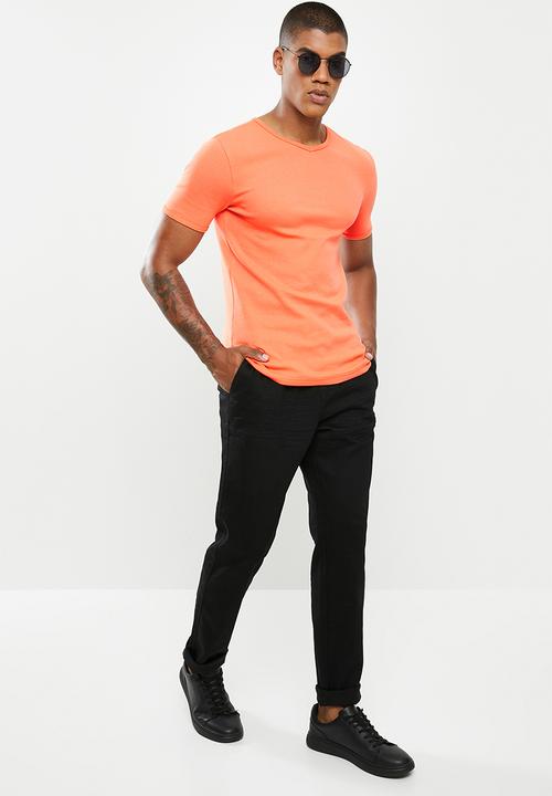 STYLE REPUBLIC - Ace V-neck muscle tee - coral