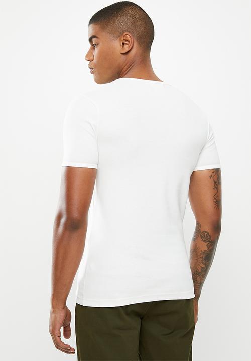 STYLE REPUBLIC - Ace  v-neck muscle tee - white