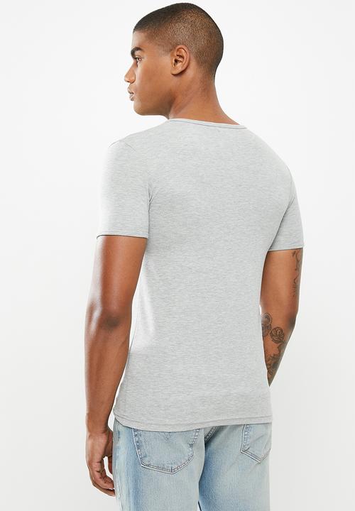 STYLE REPUBLIC - Ace  v-neck muscle tee - grey