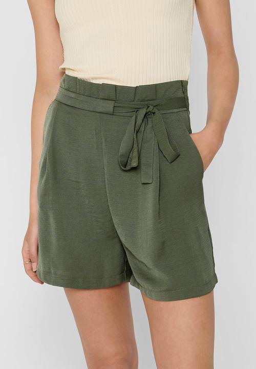 ONLY - Amanda shorts - olive