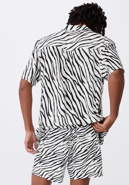 Factorie - Resort short - fur mono