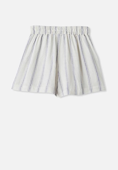 Free by Cotton On - Chelsea woven short - white & blue 