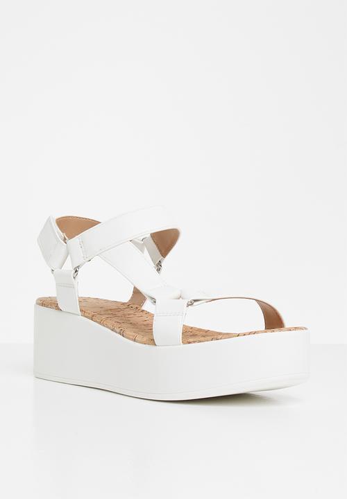 Call It Spring - Lancyy sandal - white